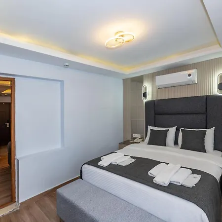 فندق سكن تي-سكوير
