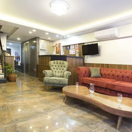 T-square Hotel