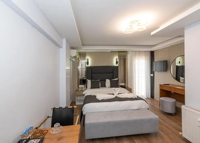 فندق سكن تي-سكوير